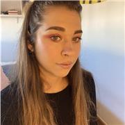 Estudiante de magisterio, con experiencia en impartir clases particulares de diferentes materias